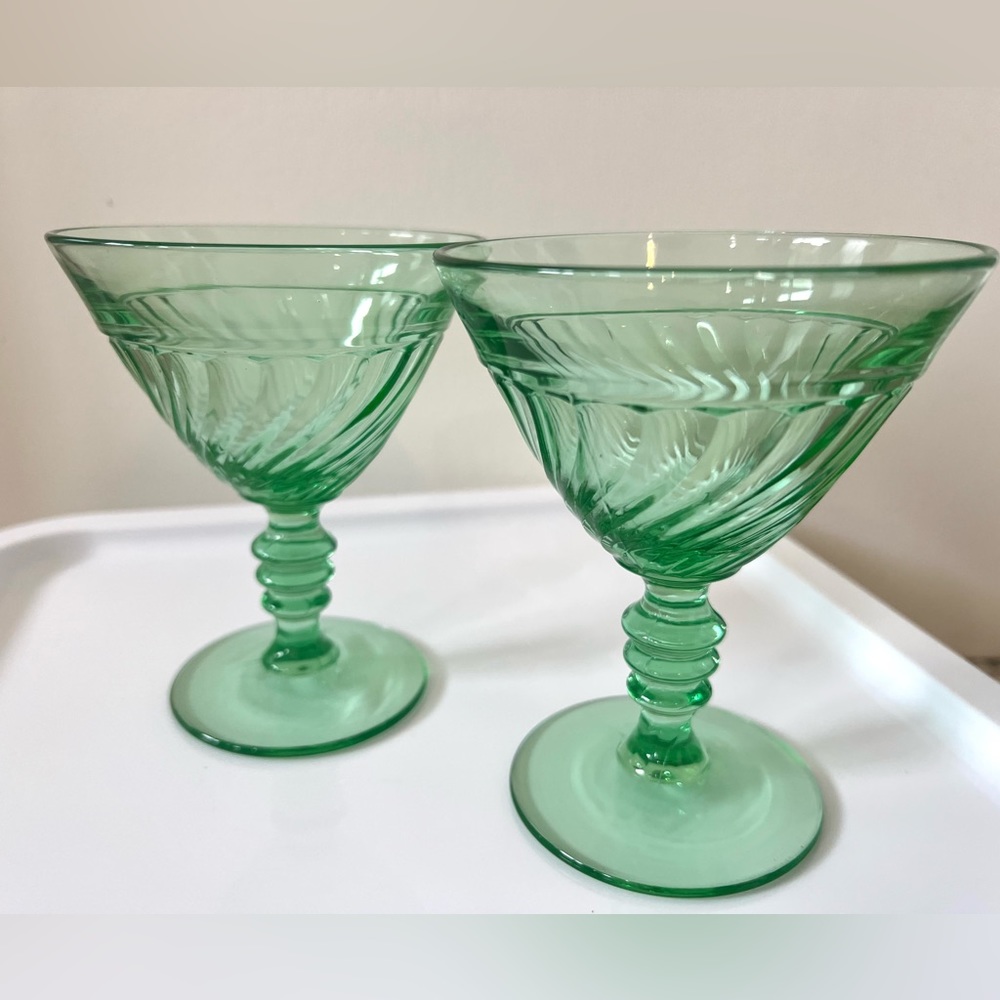 Spiral green glass flutes